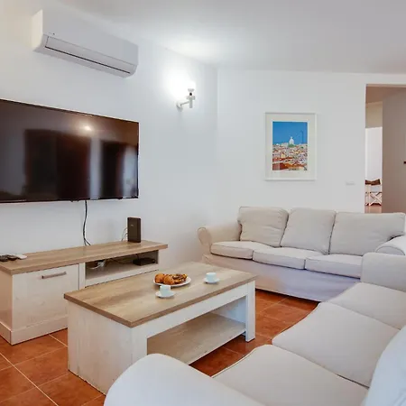 Nature Retreat 5bd Wifi Pool Bbq 1km Falesia 빌라 *